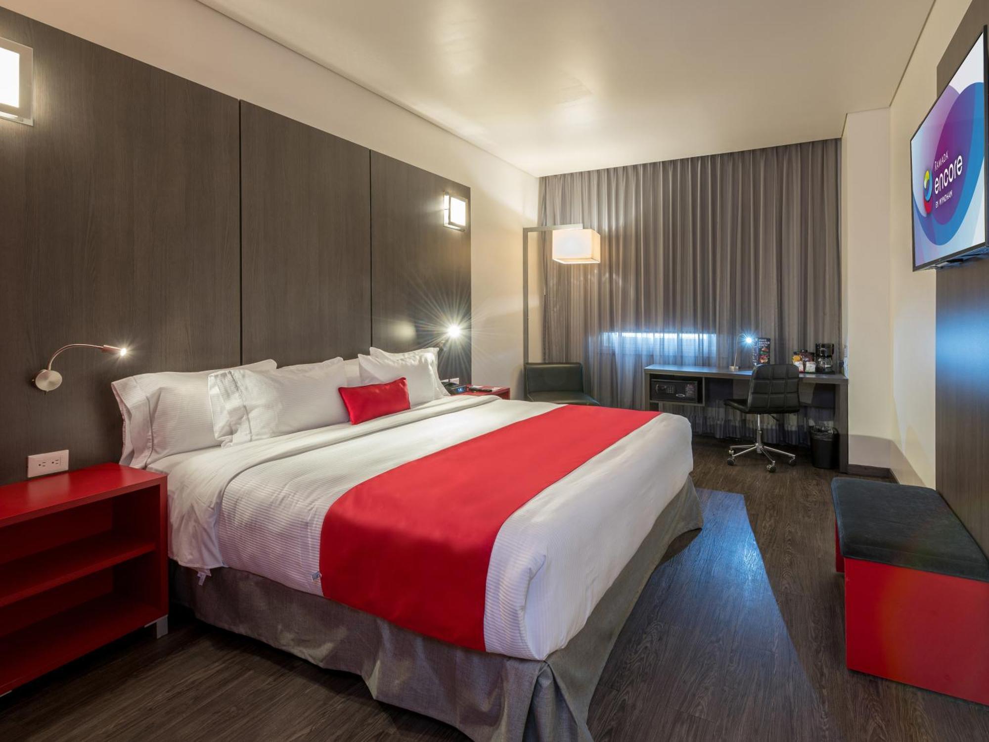 Ramada Encore By Wyndham Puebla Eksteriør billede